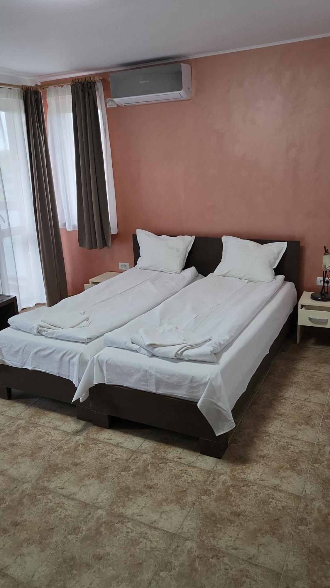 Rosiem House Hotel Techirghiol Ngoại thất bức ảnh