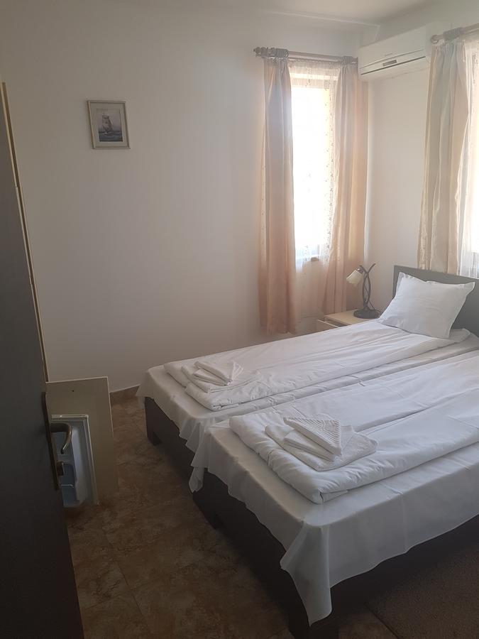 Rosiem House Hotel Techirghiol Ngoại thất bức ảnh