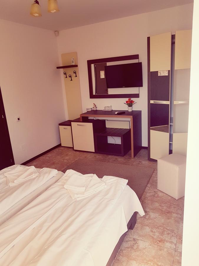 Rosiem House Hotel Techirghiol Ngoại thất bức ảnh
